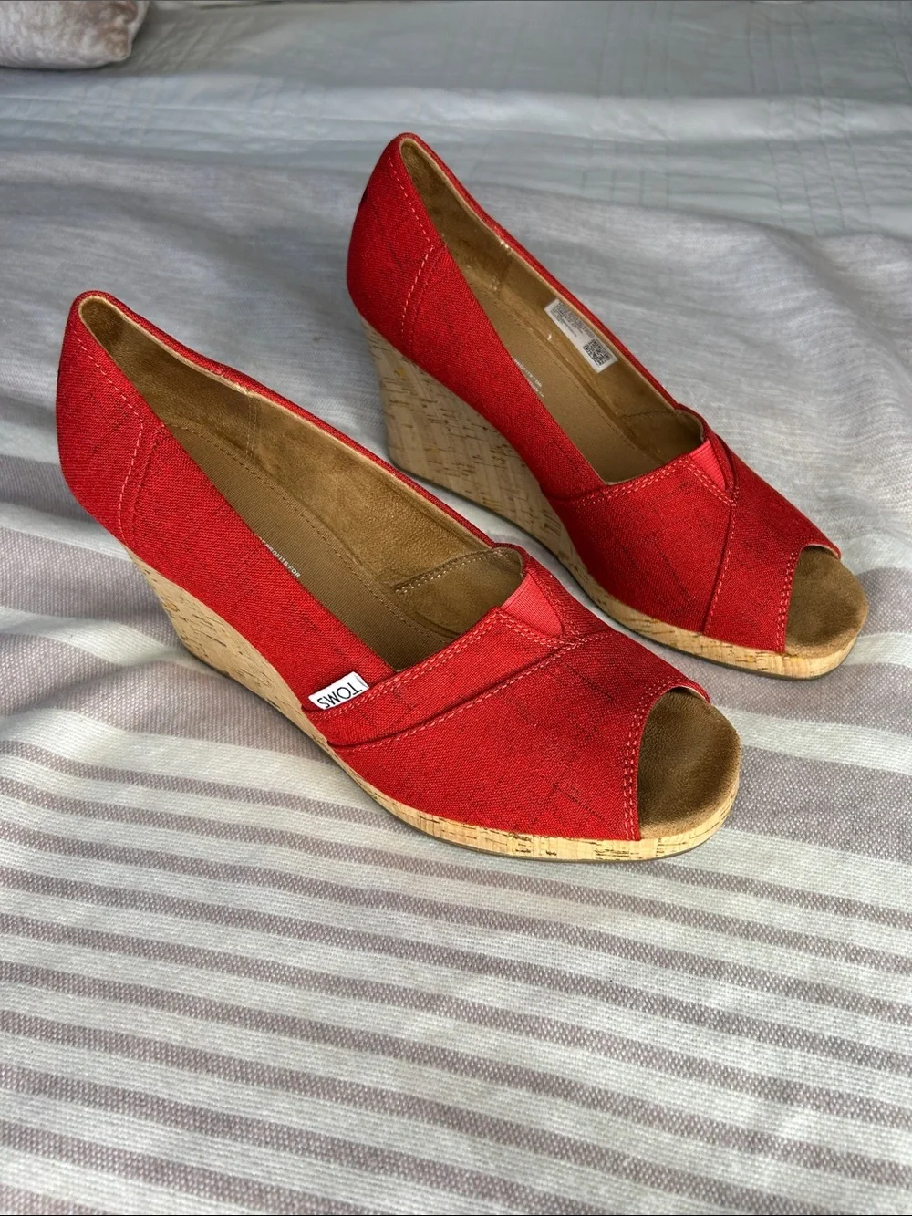 TOMS Red Cork Wedge Sandals Women’s Size 8.5 Excellent Condition